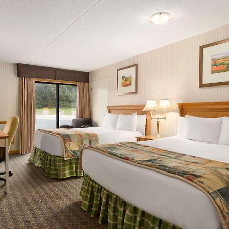 Travelodge By Wyndham Owen Sound On Kültér fotó