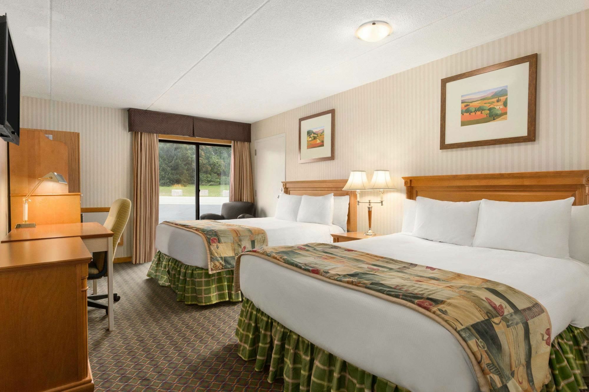 Travelodge By Wyndham Owen Sound On Kültér fotó