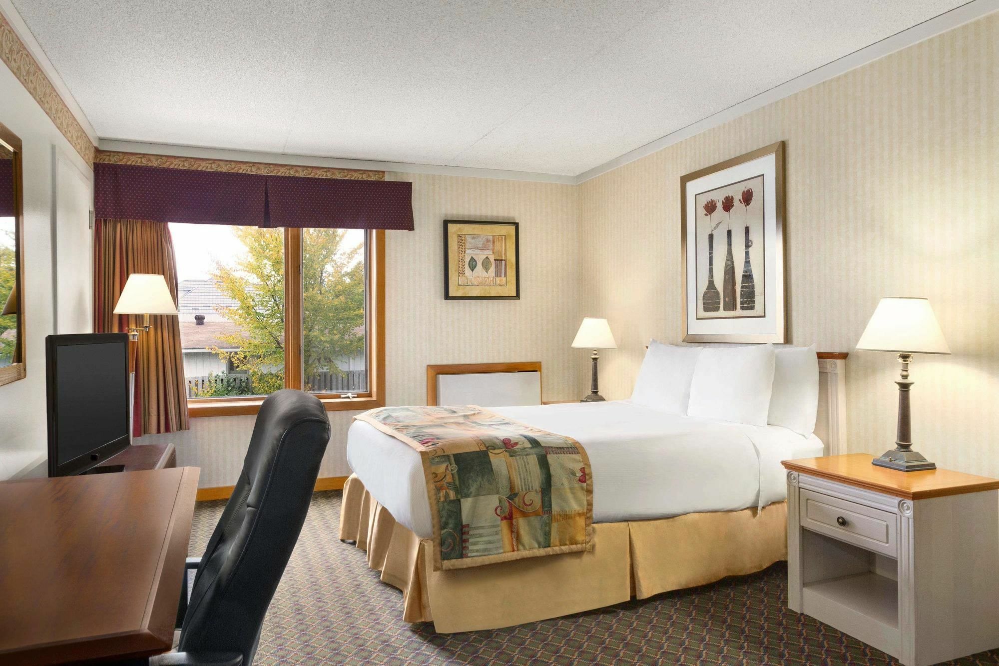Travelodge By Wyndham Owen Sound On Kültér fotó